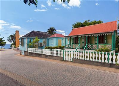 Kleurrijke huizen in Oranjestad, St. Eustatius